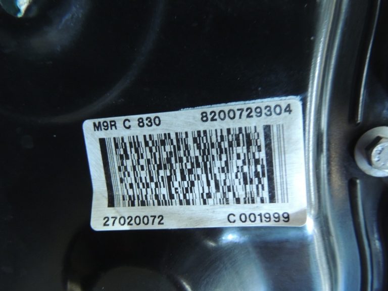 Nissan X-Trail T31 2.0Dci M9R 4WD dīzeļdzinējs M9R830 Dzinējs M9R.830
