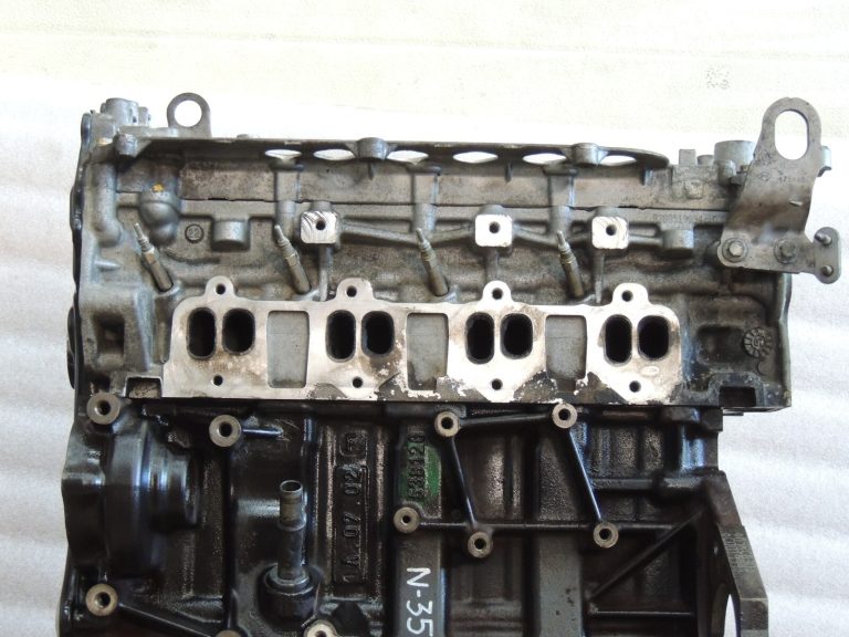 Nissan X-Trail T31 2.0Dci M9R 4WD dīzeļdzinējs M9R830 Dzinējs M9R.830
