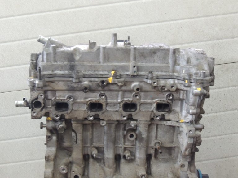 Toyota Avensis T27 2,2D-CAT 2AD-FHV Dīzeļdzinējs 2ADFHV