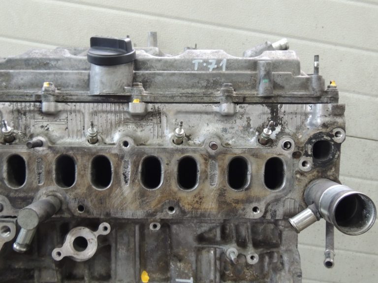 Toyota Avensis T27 2,2D-CAT 2AD-FHV Dīzeļdzinējs 2ADFHV
