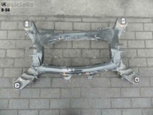Oriģinālais BMW F20 F20 F21 F22 F22 F23 F30 F31 F31 F35 F32 aizmugurējās ass tilta sijas apakšrāmis
