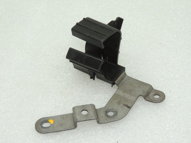 OEM Seat Cupra Leon KL8 1.5TSIC kronšteins 1K0971858BE