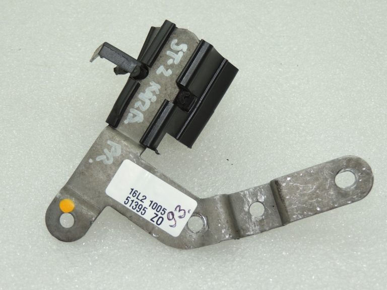 OEM Seat Cupra Leon KL8 1.5TSIC kronšteins 1K0971858BE