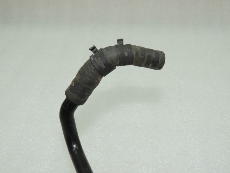 OEM Seat Cupra Leon KL8 1.5TSIC dzesēšanas šķidruma caurule 05E122447F