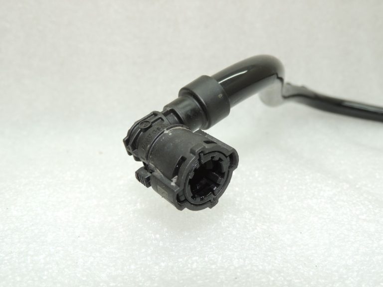 OEM Seat Cupra Leon KL8 1.5TSIC degvielas padeves caurule 05E133723AE