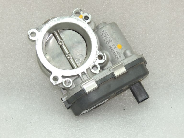 OEM Seat Cupra Leon KL8 1.5TSIC droseļvārsts 04E133062T