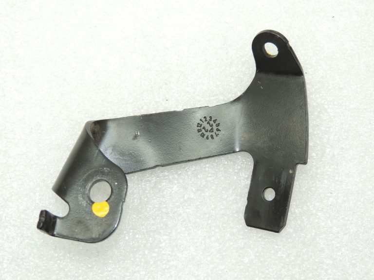 OEM Seat Cupra Leon KL8 1.5TSIC kronšteins 5Q0121093FE