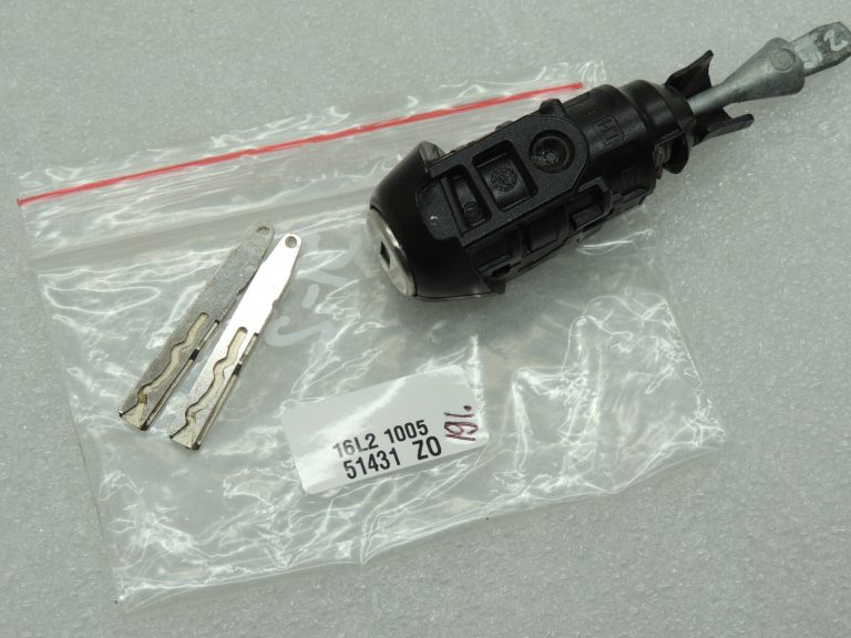 OEM Seat Cupra Leon KL8 durvju slēdzene ar 2x atslēgu komplektu 107837167JS