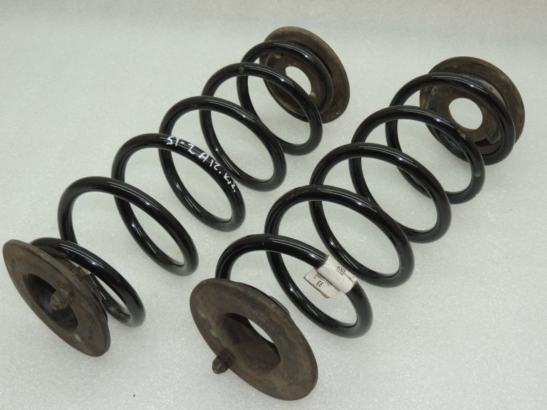OEM Seat Cupra Leon KL8 aizmugurējās balstiekārtas atsperu komplekts 5Q0511121EE