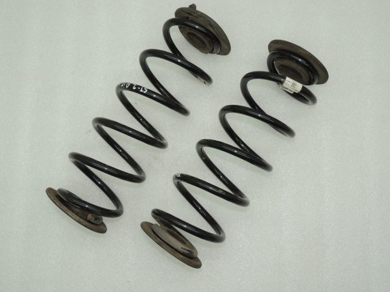 OEM Seat Cupra Leon KL8 aizmugurējās balstiekārtas atsperu komplekts 5Q0511121EE