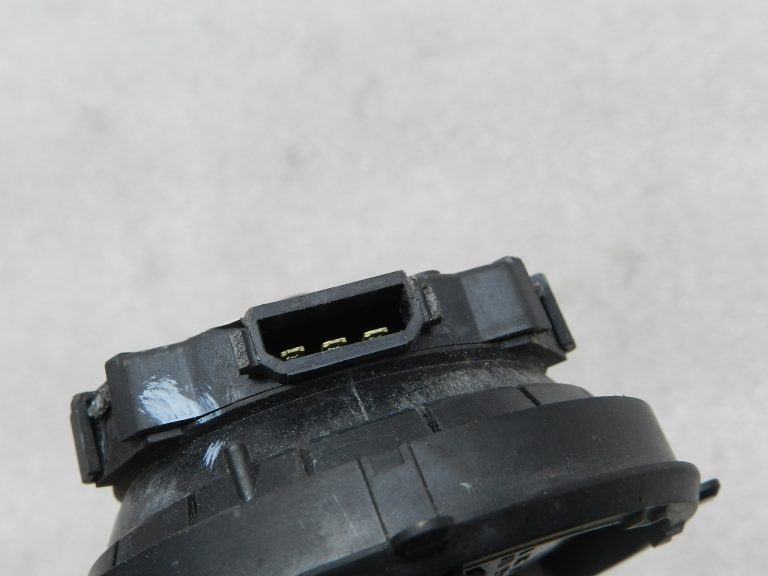VW oriģinālais ārējo spoguļu servomotors DEFEKT!!!!