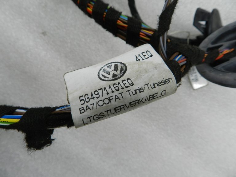 VW Golf 7 oriģinālās durvju instalācijas priekšējā kreisā instalācija