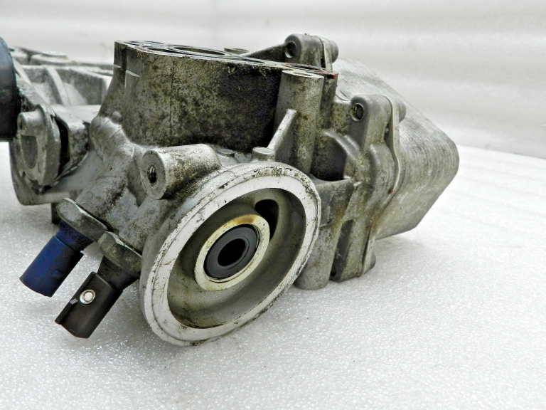 VW Audi oriģinālais eļļas filtra turētājs eļļas filtra atloka spriegošanas trīši
