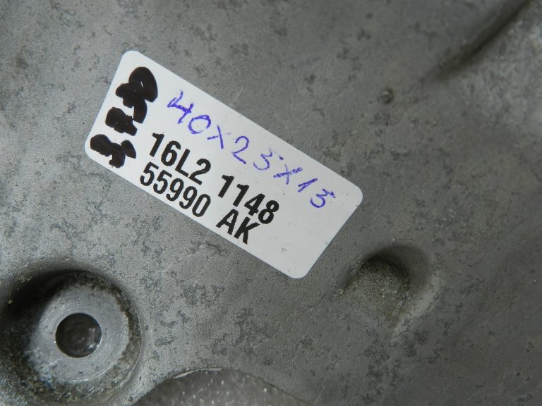 VW Audi oriģinālais eļļas filtra turētājs eļļas filtra atloka spriegošanas trīši