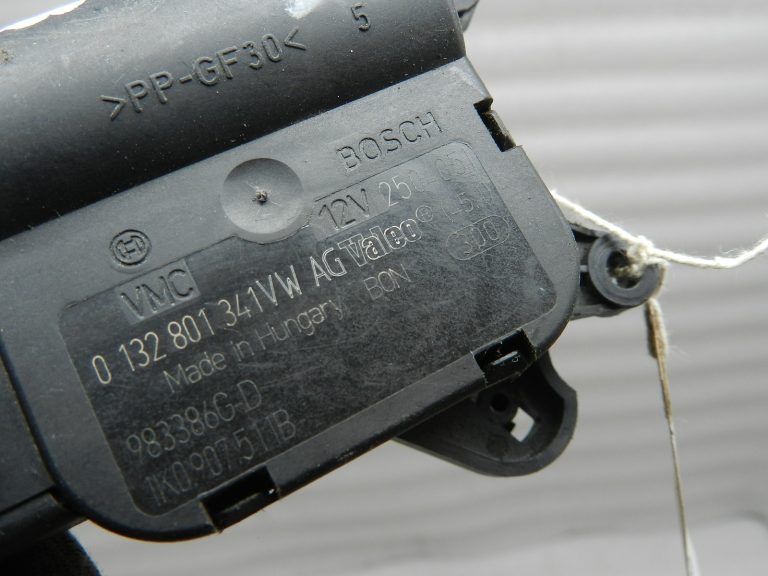Oriģinālais VW Seat Skoda oriģinālais aktuatora vārsts vārstu aizbīdnis sajaukšanas vārsts
