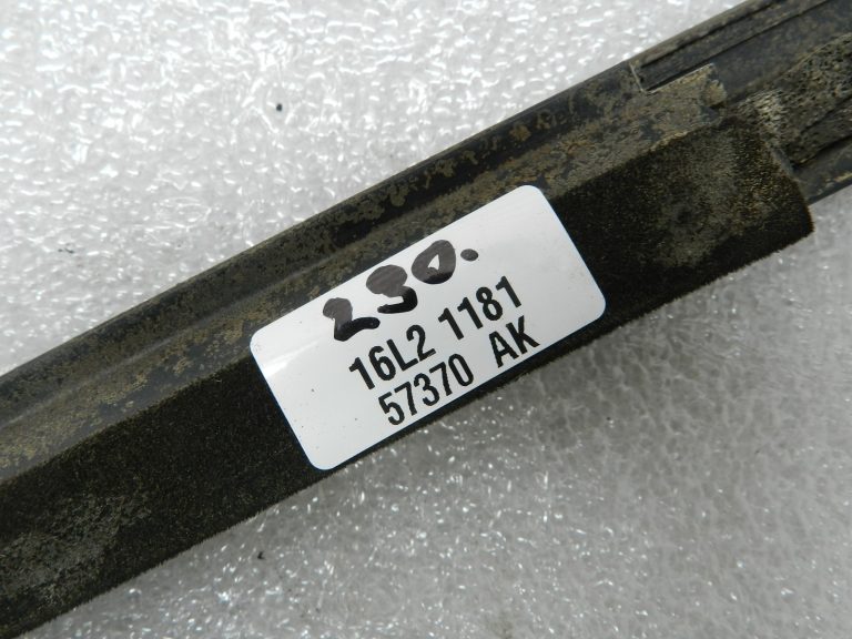 Ford Ranger P375 TKE oriģināla hromēta ārdurvju apdare aizmugurējā labajā pusē