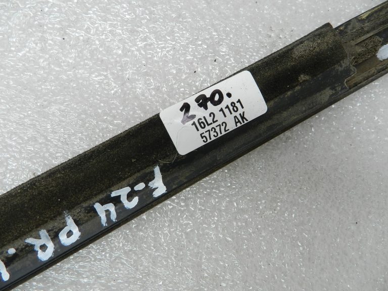 Ford Ranger P375 TKE oriģināla hromēta ārdurvju apdare priekšējā labā pusē