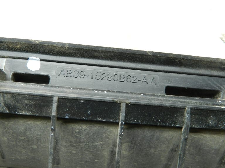 Ford Ranger P375 TKE Oriģināls virsbūves ventilācijas režģis