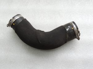 Audi A6 C7 4G 3.0TDI uzpildes gaisa šļūtene 4G0145737AG 4G0145737AB