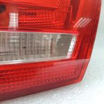 Audi A6 C7 4G Allroad Avant aizmugurējais lukturis kreisajā pusē, aizmugurējās durvis 4G9945093 DEFEKTĪVS