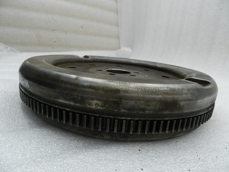 VW Audi Audi Skoda Seat Oriģinālais spararats Divmasas spararats