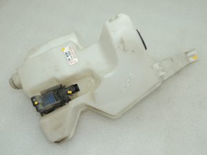 Renault Captur I J87 Mazgāšanas ūdens tvertne ar mazgāšanas ūdens sūkni 289100179R