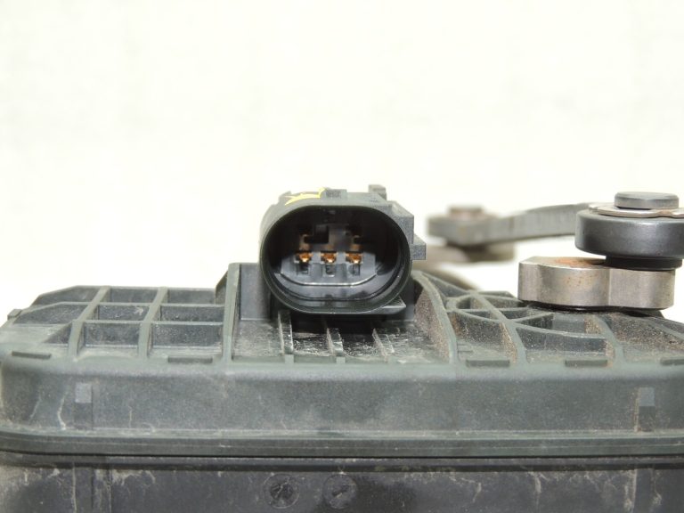 OEM Seat Cupra Leon KL8 1.5TSIC turbokompresors 05E145701K