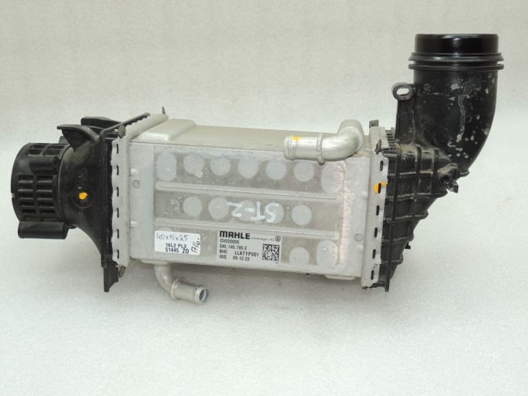 OEM Seat Cupra Leon KL8 1.5TSIC starpdzesētājs 04E145785M