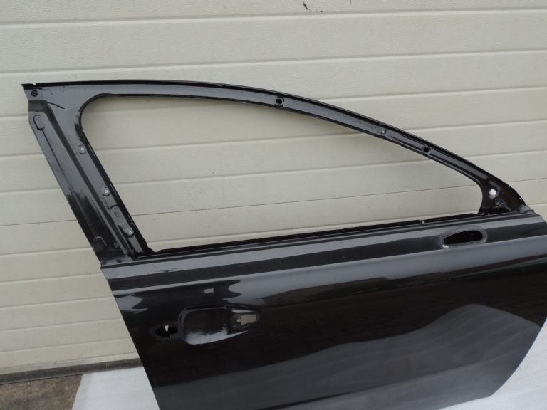 Peugeot 508 I priekšējās labās puses durvis KDM – GUARANJA BRŪNA LAKSA 9677683980