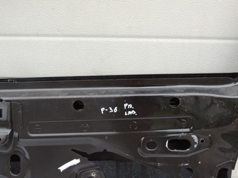 Peugeot 508 I priekšējās labās puses durvis KDM – GUARANJA BRŪNA LAKSA 9677683980