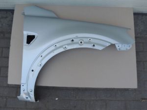 Chevrolet Captiva priekšējais labās puses dubļusargs labā spārna krāsa 92U metāliski pelēka