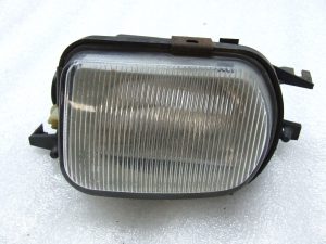 Mercedes Benz C200 C180 W203 Правая противотуманная фара