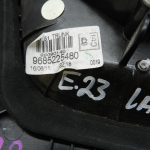 Citroen C3 vadītāja aizmugurējais salona aizmugurējais aizmugurējās gaismas atstarotājs pa labi 9685225480