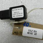 Mercedes C-klases W205 C63 Gaisa spiediena sensors A0071530528