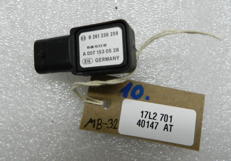 Mercedes C-klases W205 C63 Gaisa spiediena sensors A0071530528