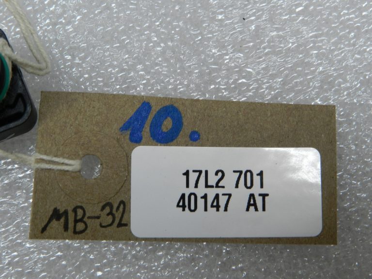 Mercedes C-klases W205 C63 Gaisa spiediena sensors A0071530528
