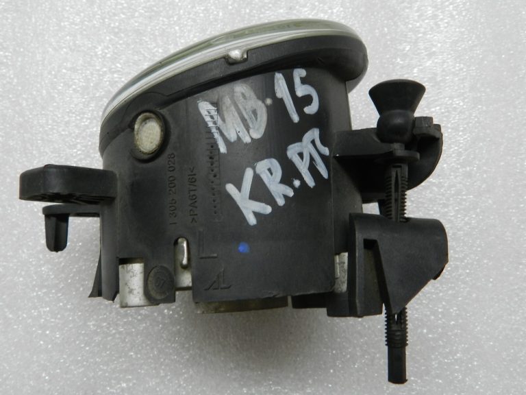 Mercedes-Benz A150 W169 W211 W212 kreisais miglas lukturis A2518200756