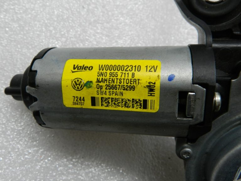 VW Tiguan oriģinālais aizmugurējā tīrītāja motors 5N0955711B
