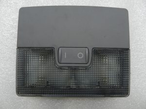 Audi A6 S6 B4 salona apgaismojums ziloņpelēks 4b0947105