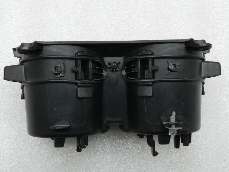 Ford Kuga I krūzes turētājs 1523081 1534826