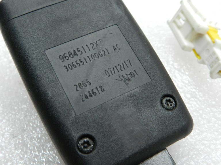 Citroen C4 Picasso I Priekšējā labās drošības jostas sprādze 96845112xt