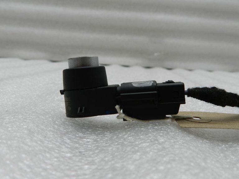 Opel Insignia oriģinālais stāvvietas palīglīdzeklis PDC 176 SWITCHBLADE/SOVEREIGN SILVER MET