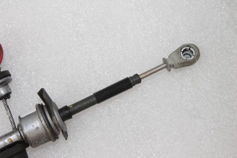 Alfa Romeo Giulietta 940 manuālā pārnesumkārbas pārslēgšanas svira 55231455, 46351862