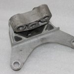 Oriģinālais Alfa Romeo Giulietta 940 2.0 JTD motora stiprinājums pa kreisi 51879600