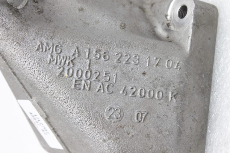 Oriģināls Mercedes Benz AMG M156 (156.984) Dzinēja stiprinājums kreisais A1562231704