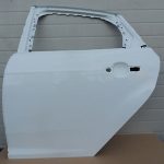 Ford Focus III Hečbeks Aizmugurējās kreisās durvis Aizmugurējās kreisās durvis Krāsa 5B Frozen White