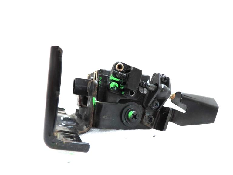 Nissan Qashqai II J11 radara sensors ar kronšteinu SENSOR ASSY-DISTANCE 284384EA5D