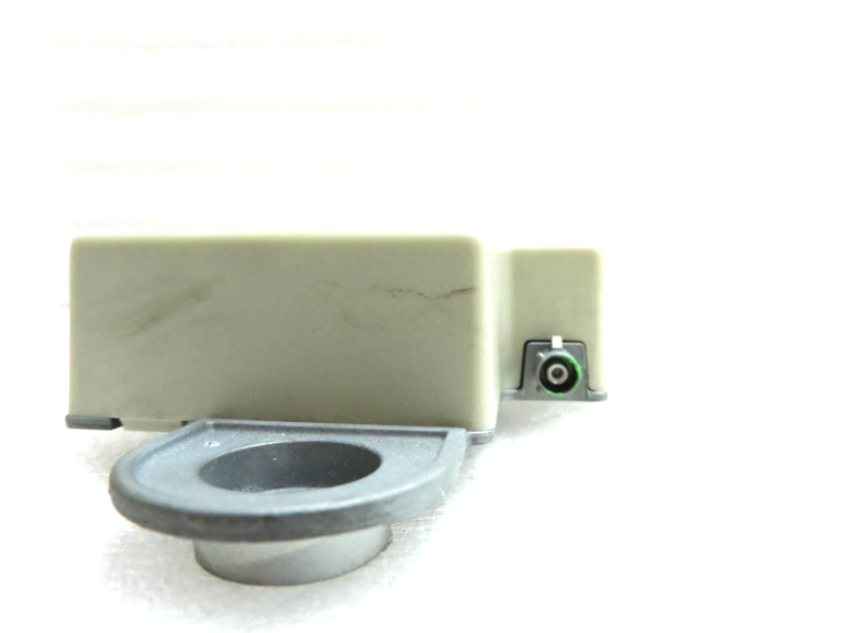 BMW E90 E90 E92 E60 E61 E60 E61 X5 E70 Antenas pastiprinātājs 6935024