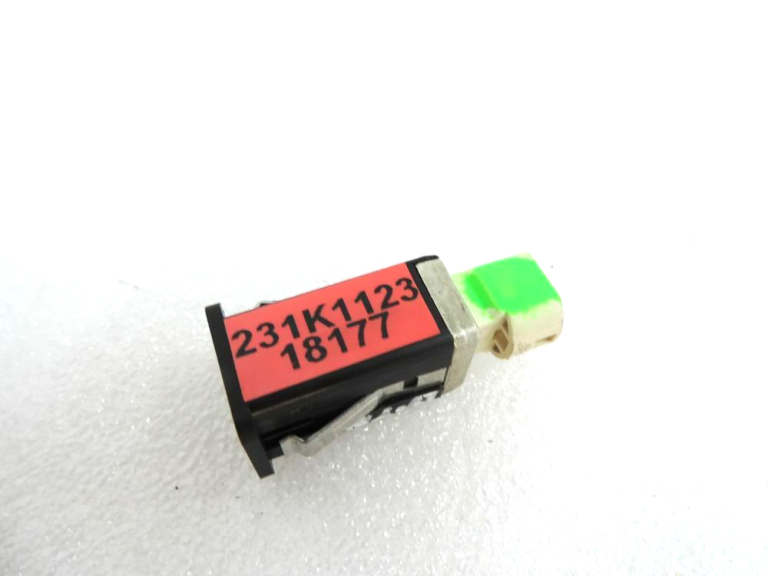 BMW 1 3 5 E81 E87 E90 E90 E91 E60 E61 USB ligzda 9167196 9237656