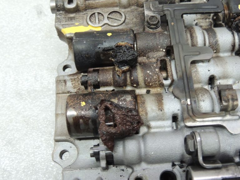 Volvo AF40 TF-80SC vadības bloka vārsta korpuss, pēc ugunsgrēka bojājuma